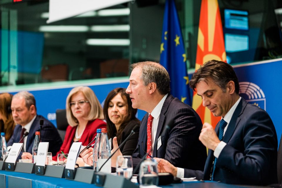 Жерновски: ЕУ нема луксуз да избира помеѓу внатрешните реформи и проширувањето