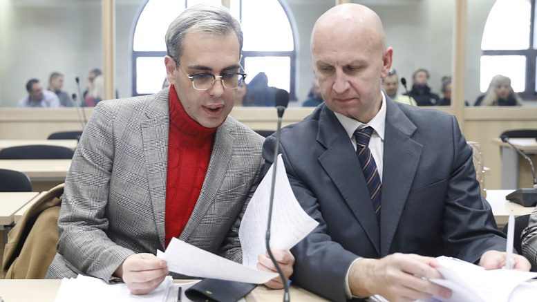 Боки 13 сака да сподели доверливи информации со Јовески, но овој не му одговара