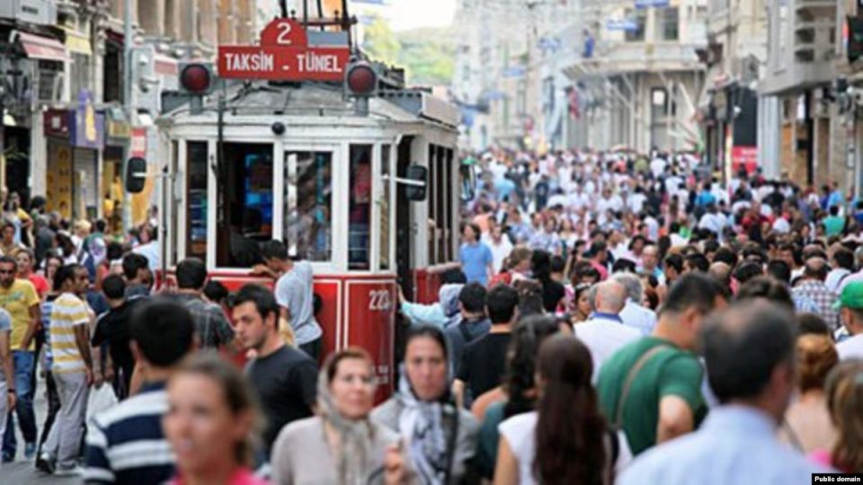 Мајките на мали деца во Истанбул ќе добијат бесплатни билети за градски сообраќај