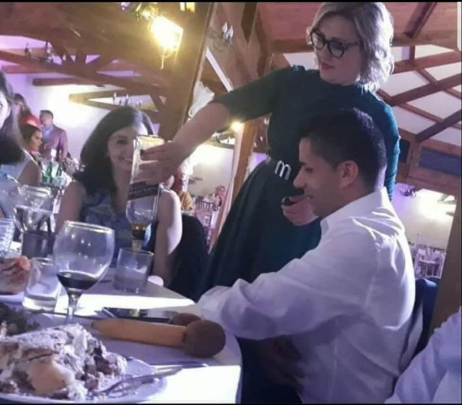 Генсекот на СДСМ сам против себе: Николовски в кафеана по сопствената забрана