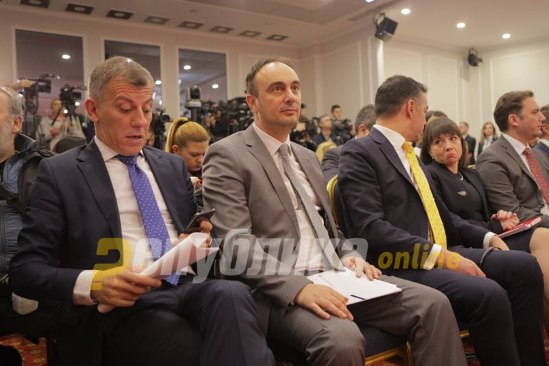 Чулев го приложи документот од Управниот суд: Владата незаконски ги поништила моите одлуки