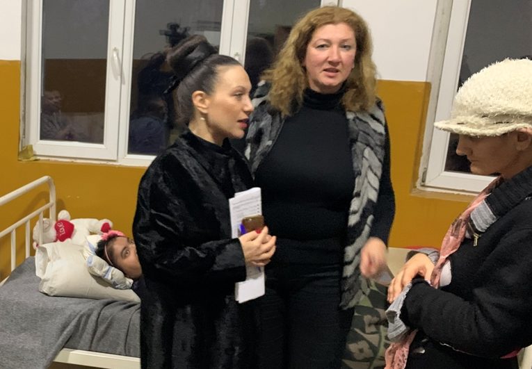 Најавуваа поправки, а наидов само на обоени ѕидови и инсталација од 50-тите години