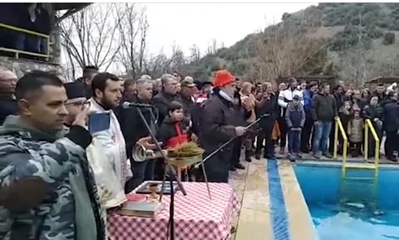 За инает на Пробиштип: Во Валандово три пати се фрлаше крстот