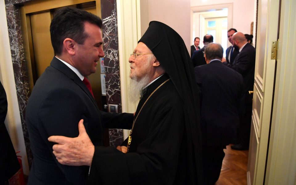 Го претставуваше Вартоломеј како нечесник, а сега го злоупотребува за изборен маркетинг