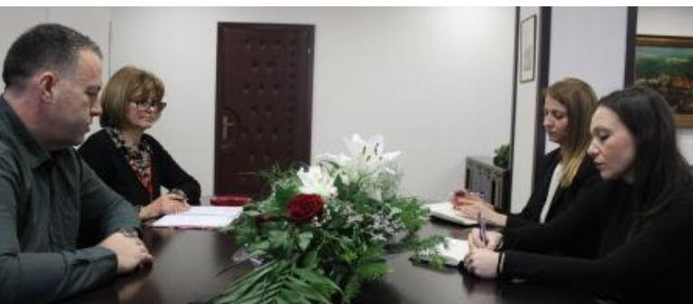 Mинистерката Мизрахи на средба со генералниот секретар на Црвен Крст