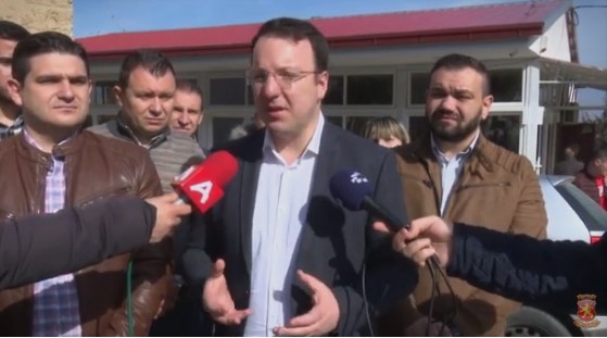 Николоски: Младите заминуваат, ситуацијата во Македонија е неодржлива, неопходна е промена