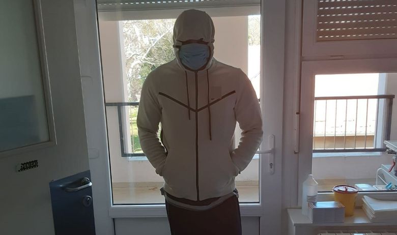 Заразените близнаци со коронавирус во Хрватска: Немаме ТВ, но ќе издржиме шест дена