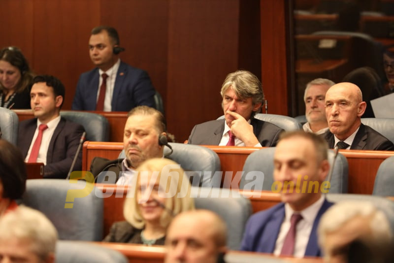 Села во отворено писмо до Пендаровски: Граѓаните на оваа земја никогаш нема да се согласат со откажувањето од ЕУ