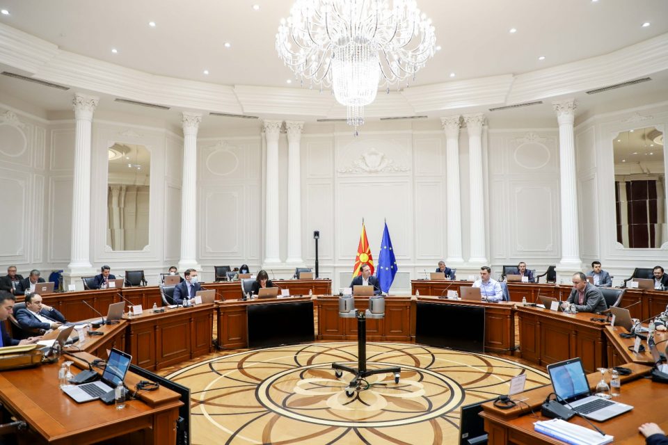 Вишокот пари од јавните претпријатија ќе се распоредуваат на правните лица кои ќе имаат финансиска загуба предизвикана од вонредната состојба