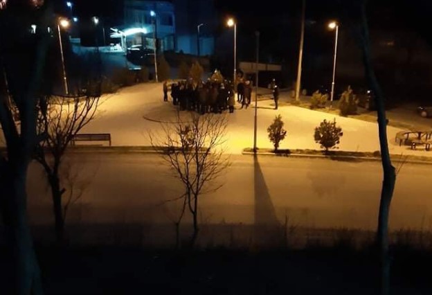 Лесно беше да се пребројат: Само дваесетина граѓани ги пречекаа Спасовски и Царовска во Катланово