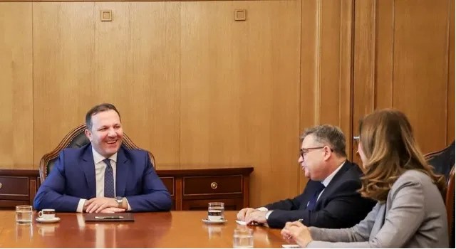 Средба Спасовски-Тимоние: Франција со оптимизам гледа на извештајот на Европската комисија