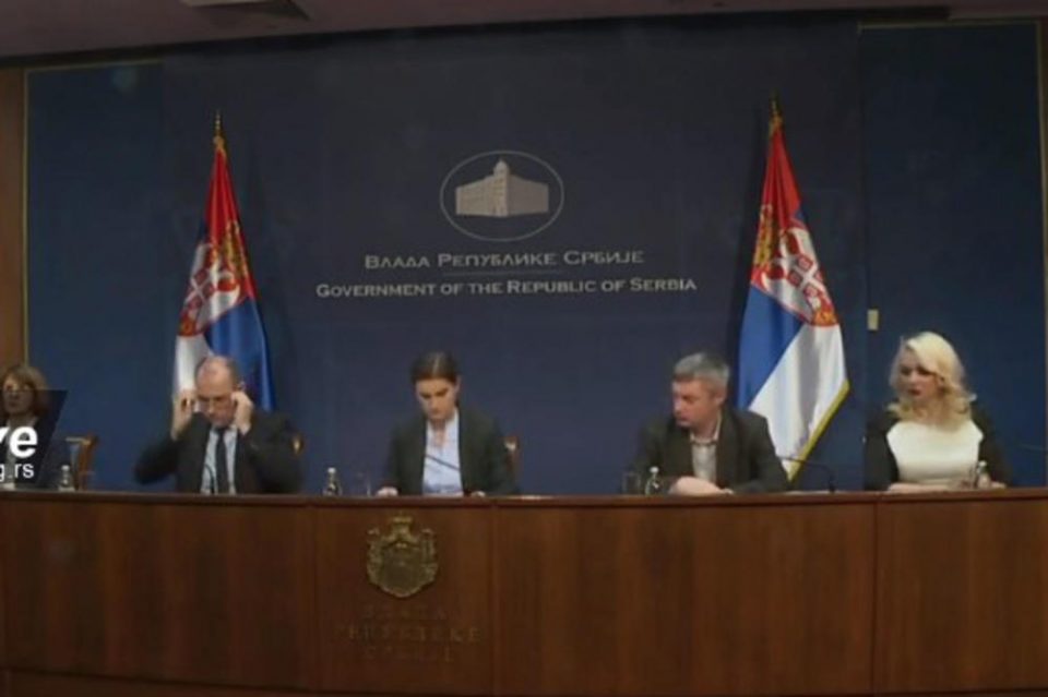 Денеска ни е најтежок ден, изгубивме човечки живот: Брнабиќ објави за прва жртва од коронавирусот