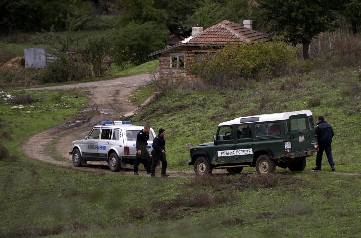 Двајца кумановци се обиделе илегално да влезат од Косово во Македонија