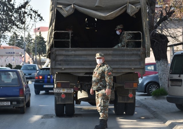 Што значи кризна состојба: Војската излегува на улица, можна е и забрана за патување од еден град во друг