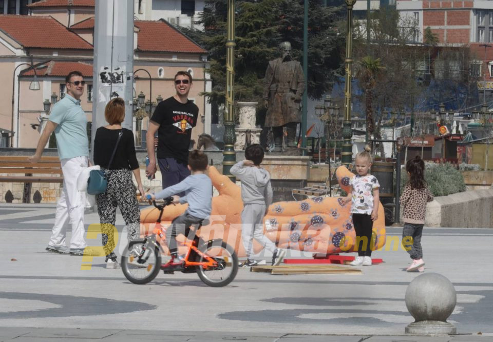 Граѓаните против избори во јули, бараат итно враќање на строгите мерки за излез од кризата