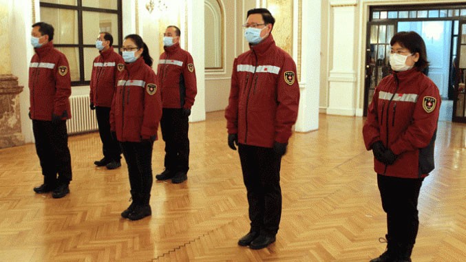 Кинеските експерти со предупредување до Србија: Вирусот е сè уште тука, вратете ги мерките