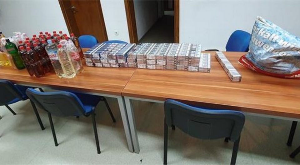 Хрватите фатиле македонски возач кој шверцувал домашна ракија, цигари и сирење