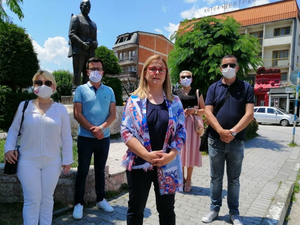 Стојаноска: Нема да ги порекнеме АСНОМ и хероите на македонската историја