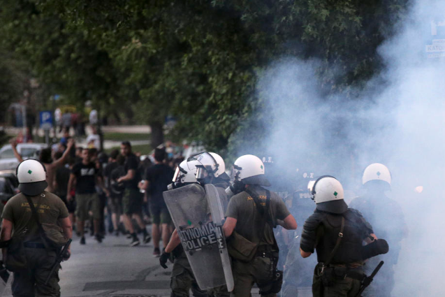 Полицискиот час не помогна: Во Грција 2.835 заболени