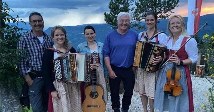 Претседателот на Германија предизвика корона-скандал