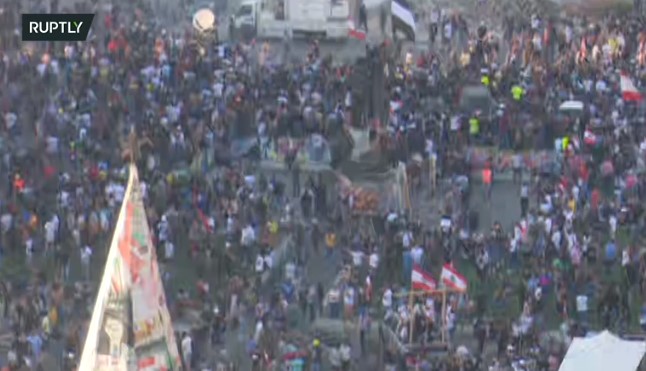 ВО ЖИВO: Се бара оставка на Владата, по експлозијата протести во Либан