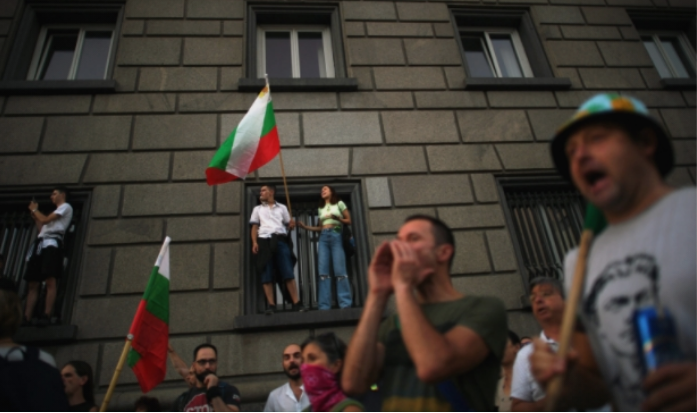 Веќе 43 дена: Продолжуваат антивладини протести во Бугарија