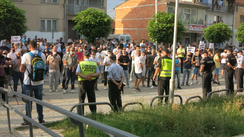 Втор протест во Гостивар: Немаме ни за леб и вода, а не пак струја да платиме