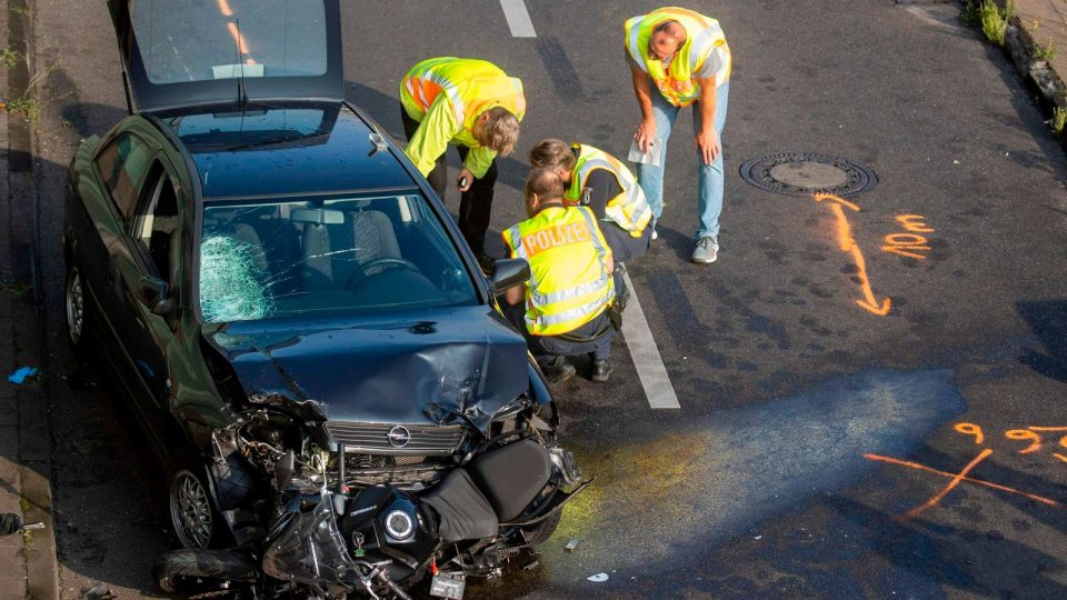 Сомнежи за терористички напад во центарот на Берлин, најмалку шест лица повредени