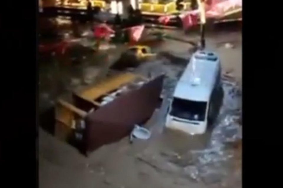 Тројца загинати и 11 исчезнати: Обилните врнежи предизвикаа поплави во Турција