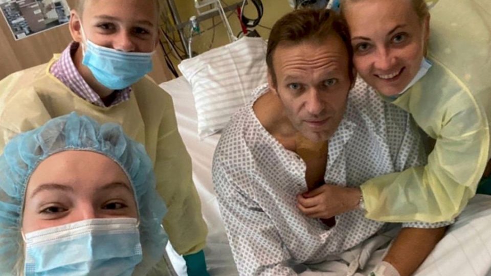 Навални се пожали дека е заглавен во вистински концентрационен логор