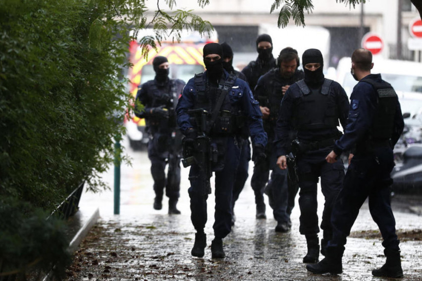 Напаѓачот кој избоде луѓе во Париз призна дека не можел да поднесе карикатури од пророкот Мухамед