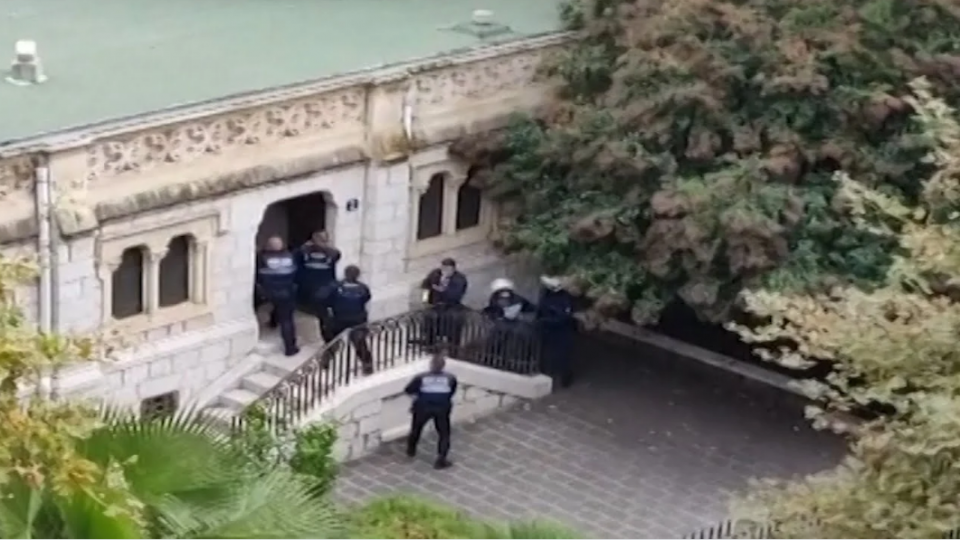 Снимен моментот кога полицијата го застрелува напаѓачот во Ница