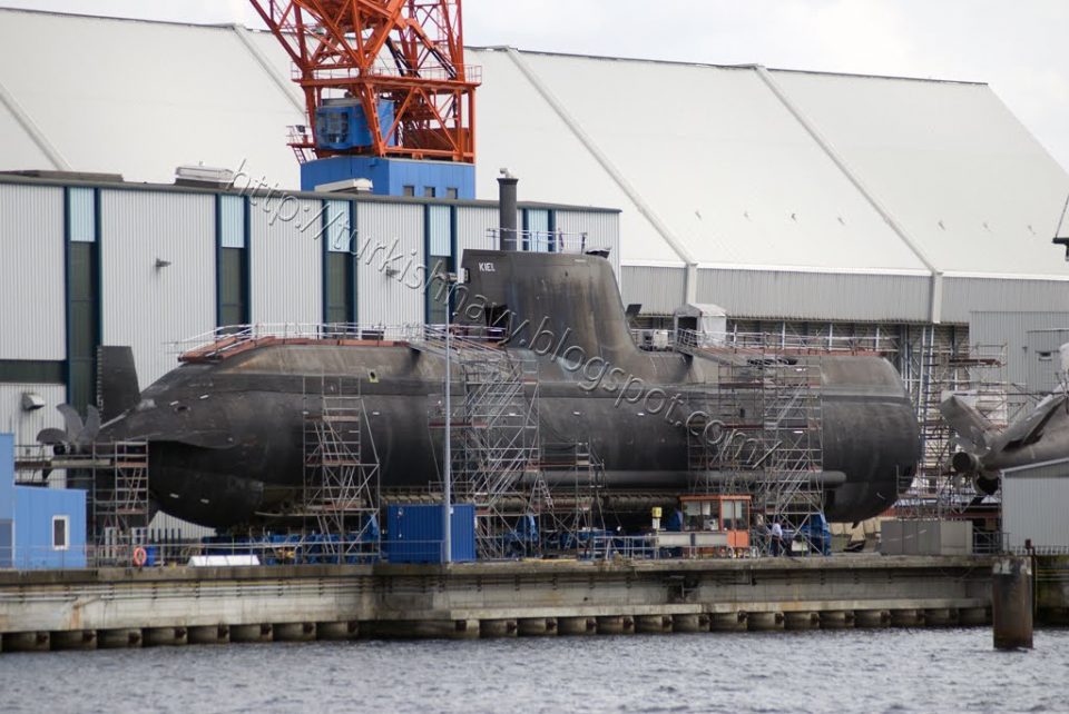 Грција бара од Германија да престане да и продава подморници на Турција