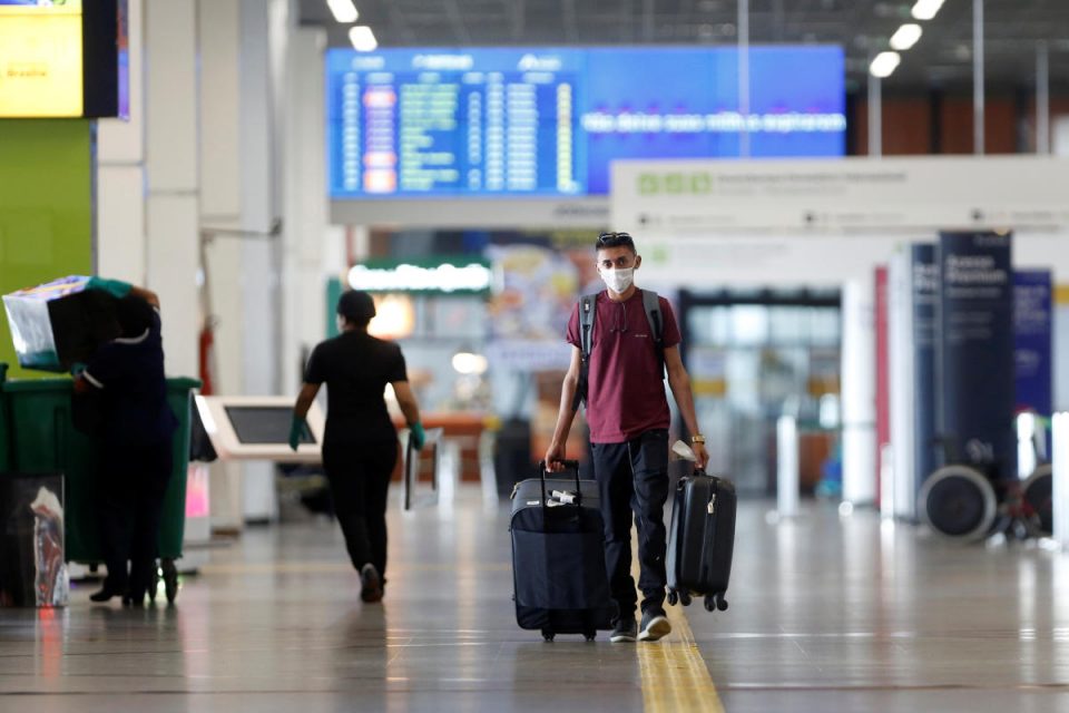 Европа го запре воздушниот сообраќај поради новиот вид коронавирус во Англија