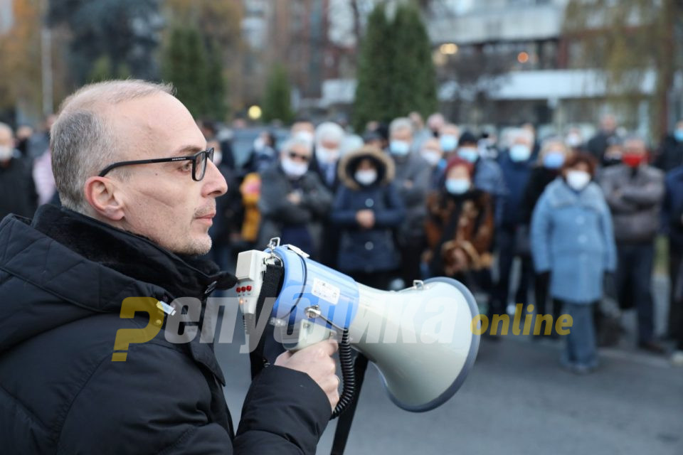 Милошоски: Наместо да се заканува, Директорот на статистика да го прочита Законот за попис