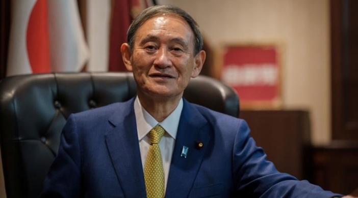 Додека се апелира на внимателност: Јапонскиот премиер фатен како ги прекршува мерките за Ковид-19