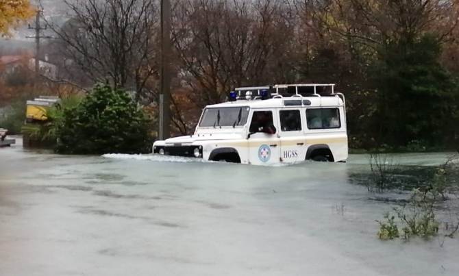 Големи поплави во Далмација, Трогир и Каштели под вода