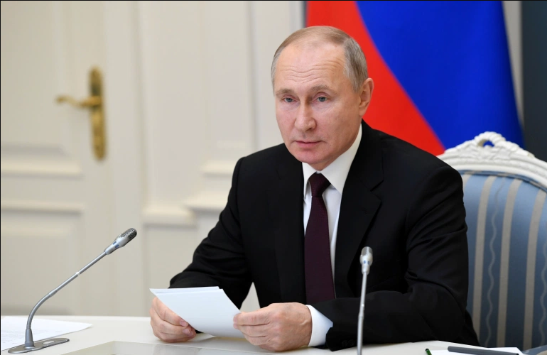 Путин ги повика Русите да се вакцинираат против коронавирусот