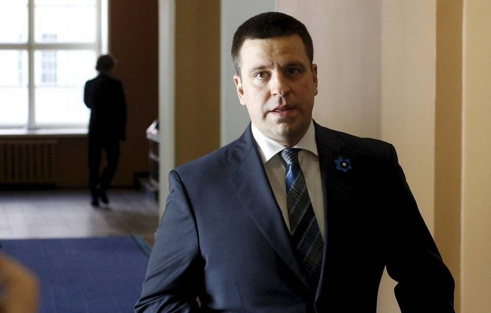 Премиерот на Естонија поднесе оставка поради корупциски скандал