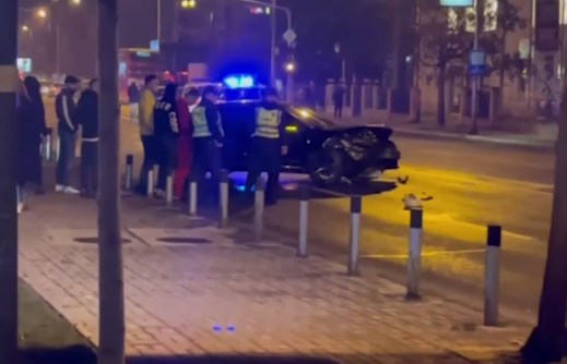 Келнерка од познат ресторан меѓу повредените во полноќната сообраќајка