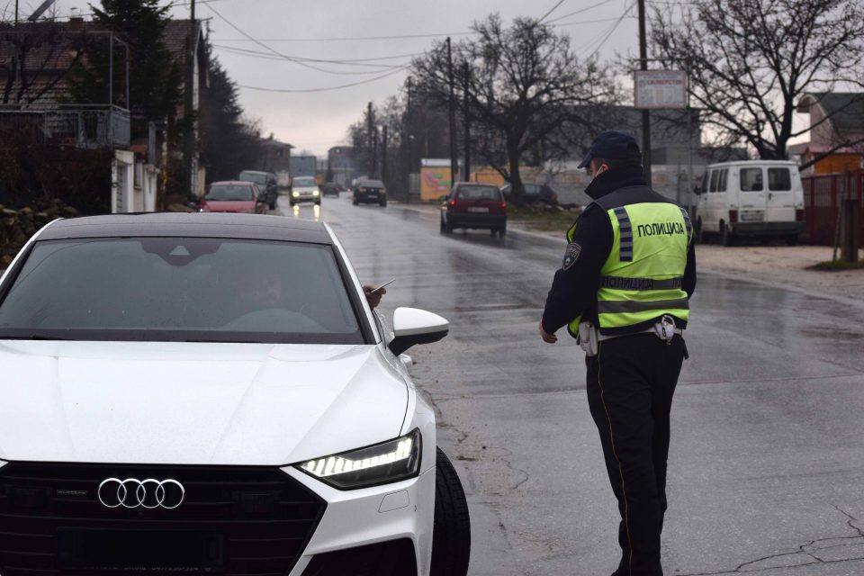 Санкционирани 97 возачи во Центар – од нив 17 биле без возачка