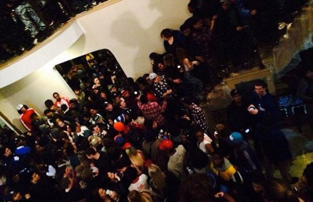 На забава во Барселона имало 200 лица, организаторите казнети со милиони евра !