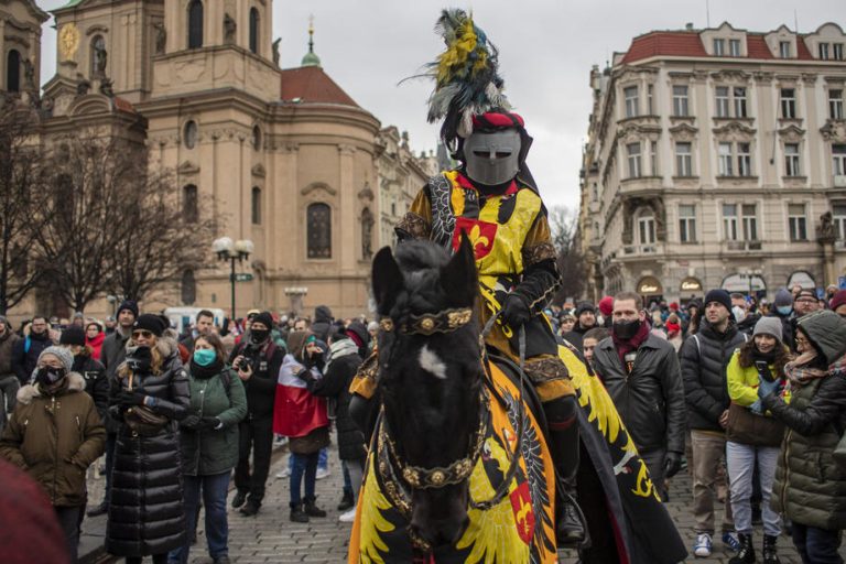 Две илјади Чеси протестираа против „ковид-тиранијата“