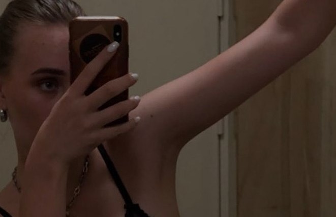 Ја добил со чистачка: Ова е вонбрачната ќерка на Путин?