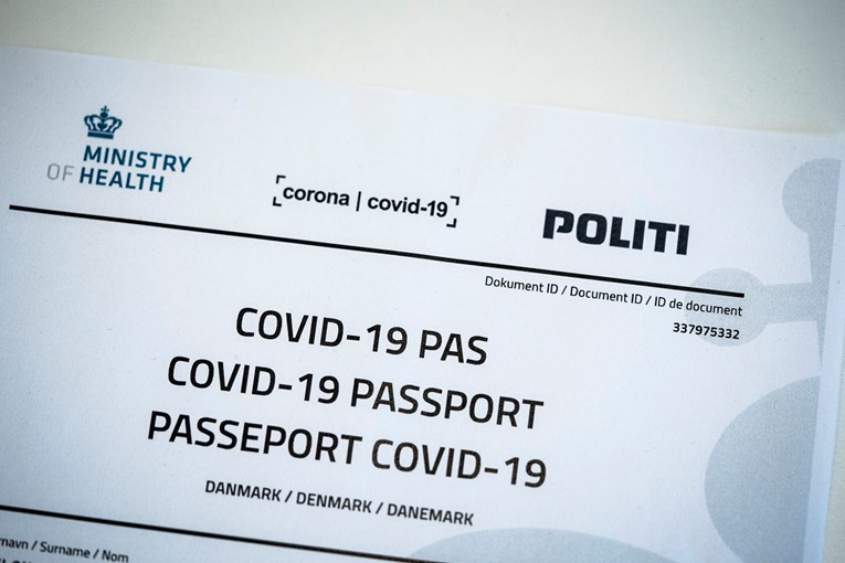 Шведска воведува дигитален корона-пасош од 1 јуни