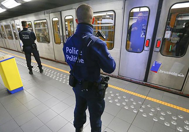 Целта биле жени? Повеќе лица ранети во напад со нож во Брисел, напаѓачот совладан