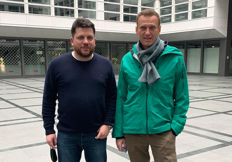 Русија издаде потерница по близок соработник на Навални