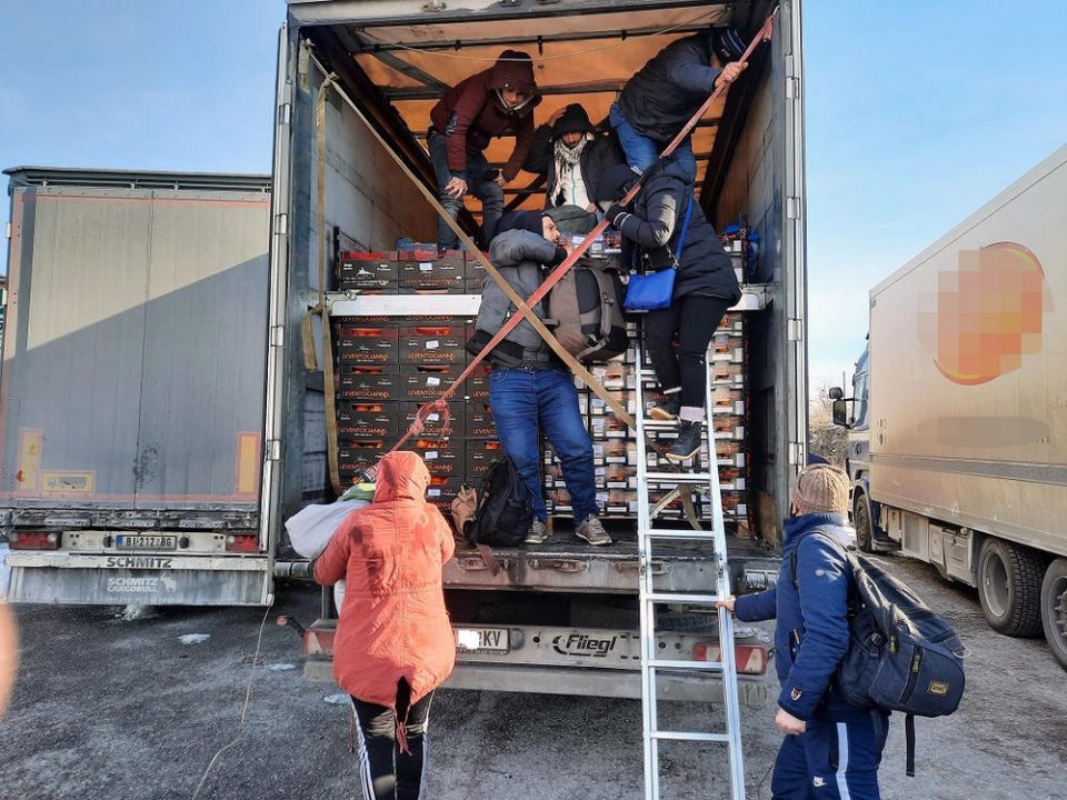 По корона-кризата се очекува зголемен број мигранти да се упатат кон Европа