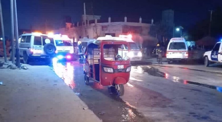 Засега никој не ја презеде одогороноста за експлозијата на автомобил-бомба во Могадишу