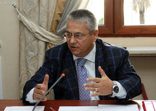 Пoчинa пopaнeшниoт пpeмиep нa Албанија како пocлeдицa нa Koвид-19: Пpoглaceн дeн нa нaциoнaлнa жaлocт